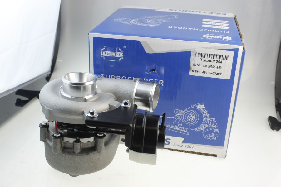 New turbo 49135-07300 28231-27800 Hyundai 2.2 CRDI D4EB 110kW 2005- (replacement E&E)